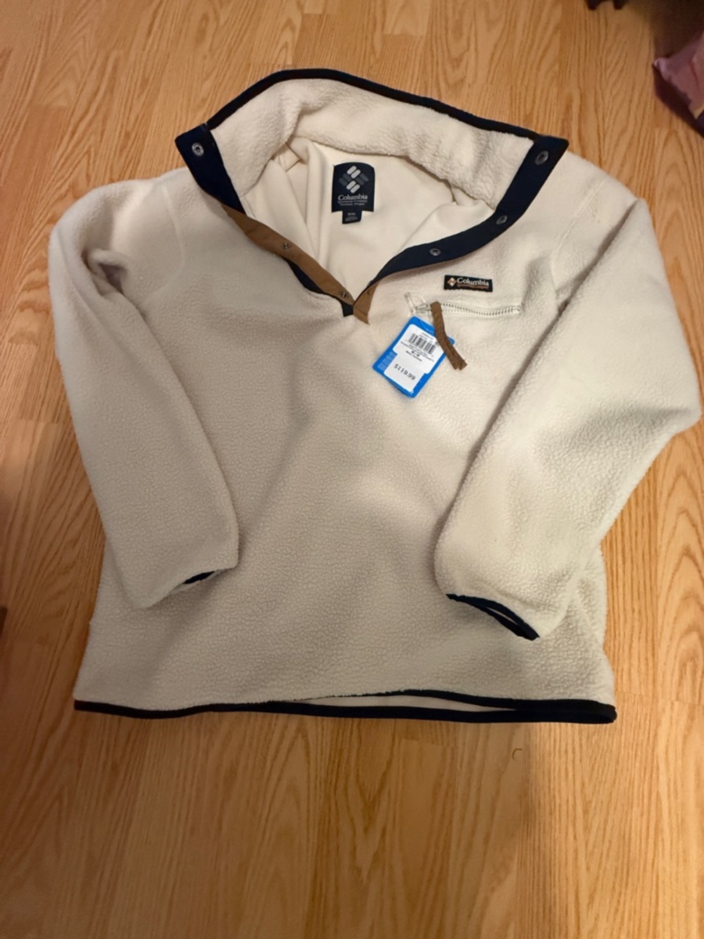 Columbia Cream Fleece Pullover new with tags